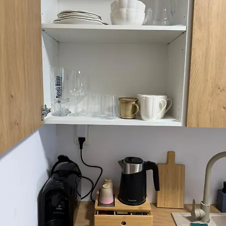 Διαμέρισμα Affordable And Practical Apartment, By Downtown Cb