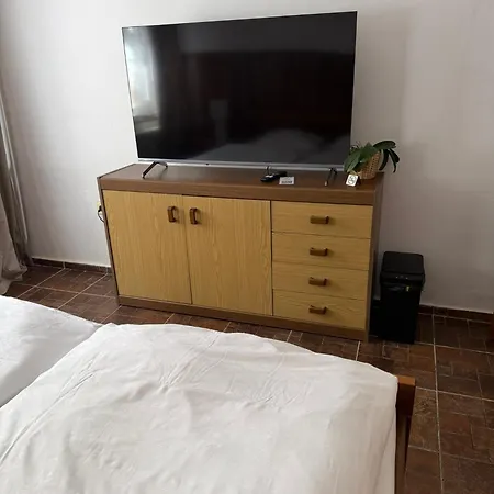 Διαμέρισμα Affordable And Practical Apartment, By Downtown Cb