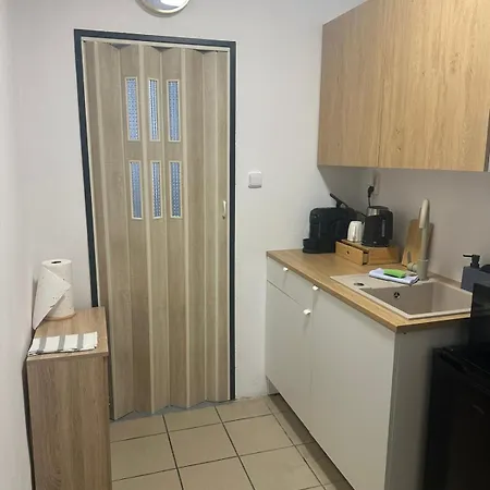 Affordable And Practical Apartment, By Downtown Cb * Τσέσκε Μπουντεγιόβιτσε